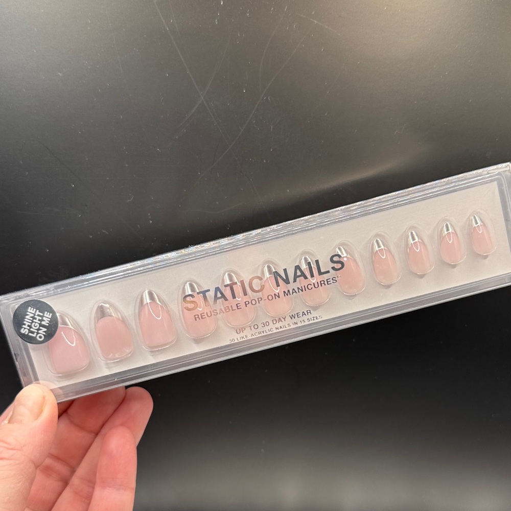 **FINAL PRICE** Static Nails Reusable Pop-On Manicures